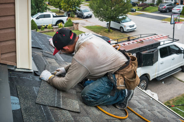 Professional Flat Roof Repair technician working in Castalian Springs, TN